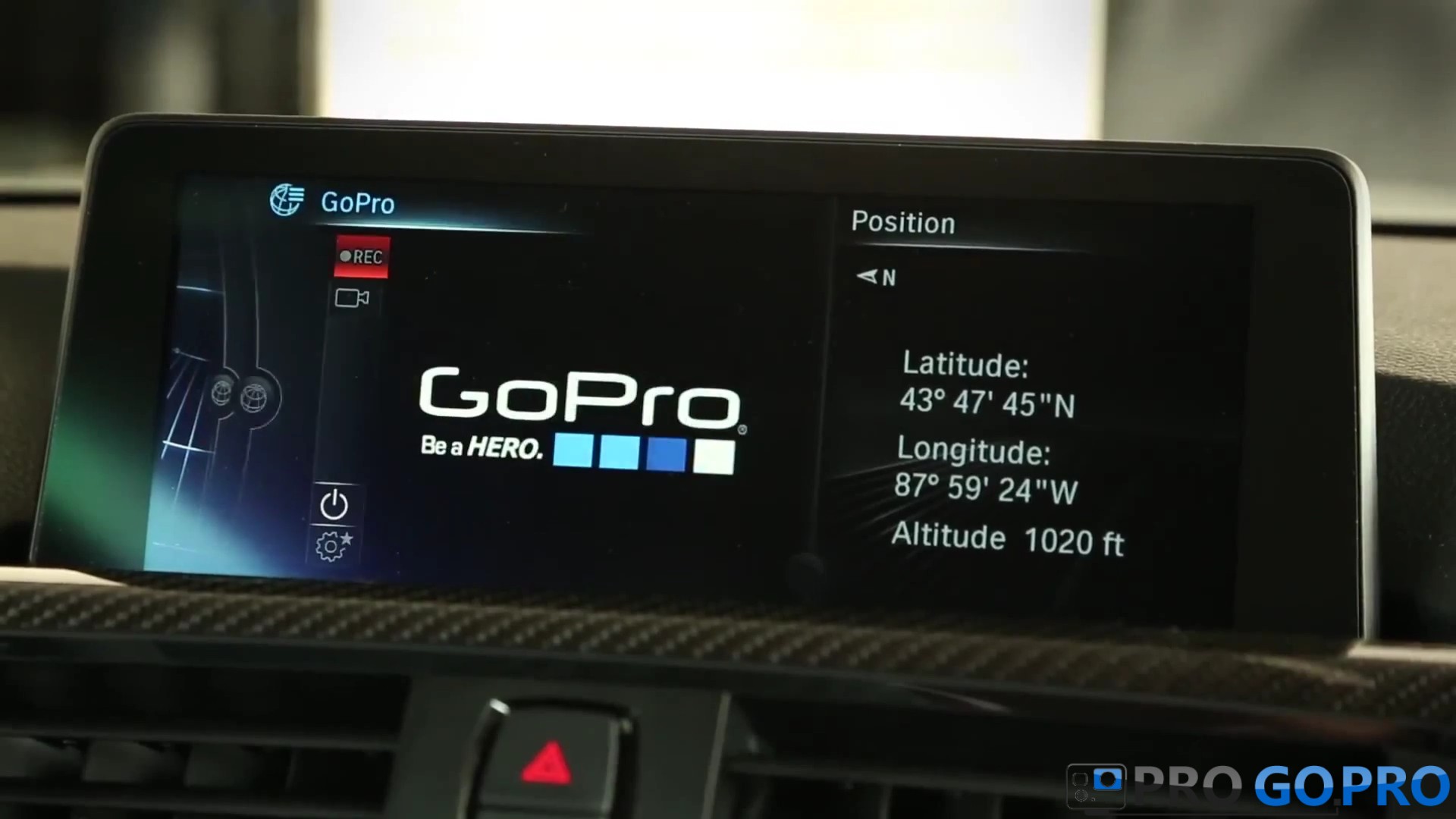 Монитор BMW с приложением GoPro app