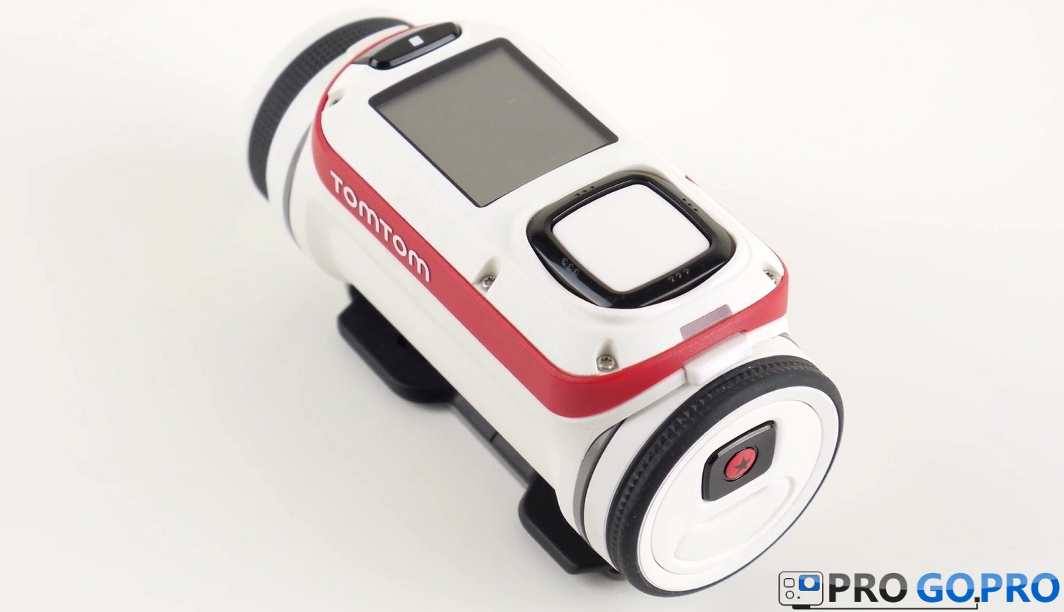 Дизайн и особенновсти экшн камеры TomTom Bandit