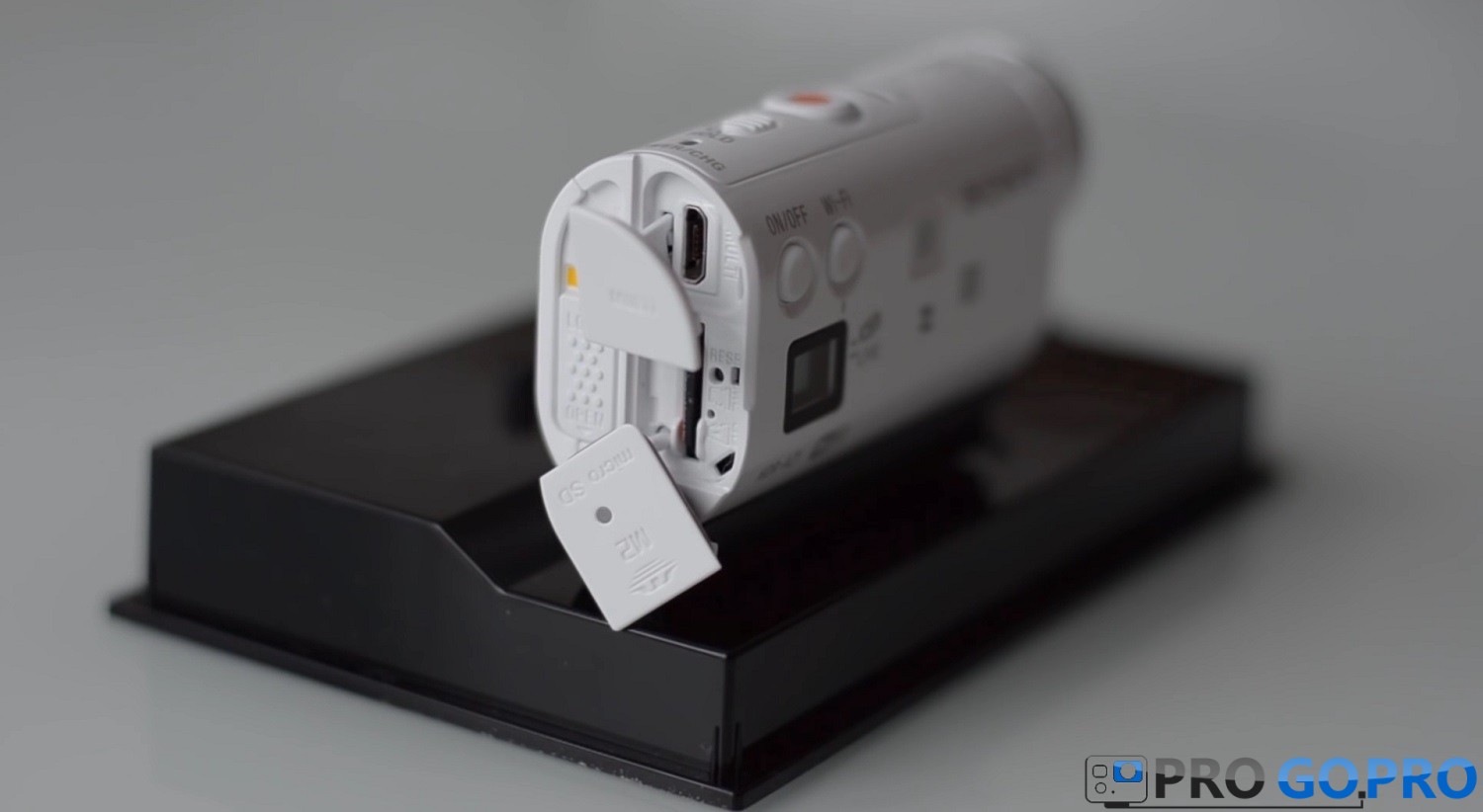 Камера Sony Action Cam Mini HDR-AZ1 вид сзади